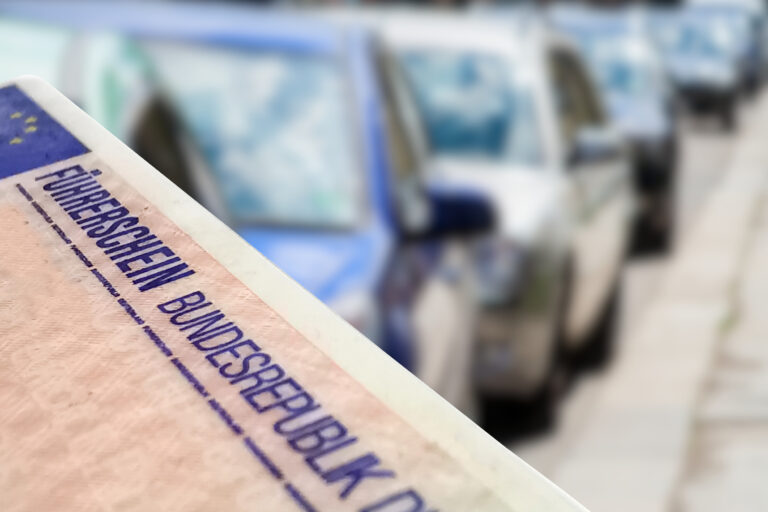 Autos und deutscher Führerschein